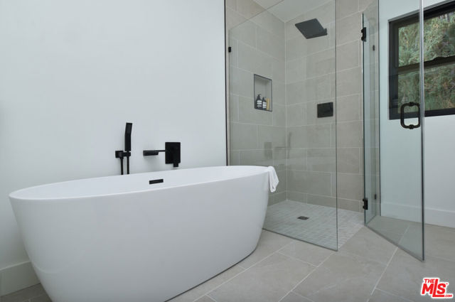 15431 Milbank Street, Encino CA: https://media.crmls.org/mediaz/5df444c5-7996-4c0c-8ce4-b4d828eeb296.jpg