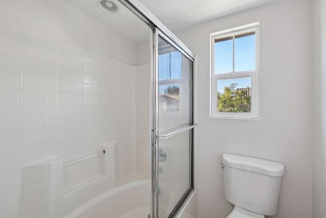 Image 33 of 45 For 1279 Gorge Run Way  3