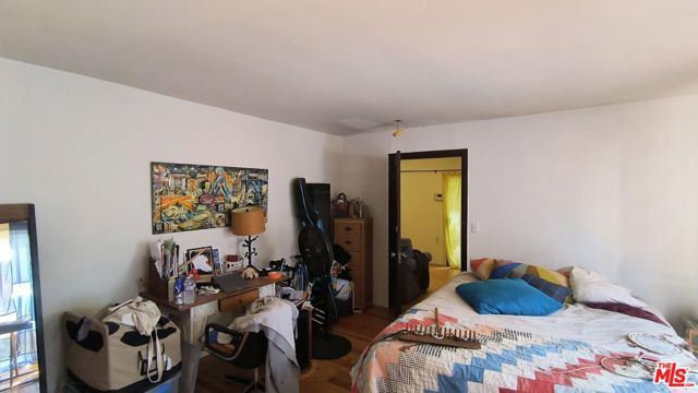 1118 Sanborn Avenue photo 18