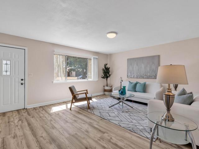 170 Gonzalez Drive, Hollister CA: https://media.crmls.org/mediaz/5df48a29-552e-4d35-9927-629cab8f8950.jpg