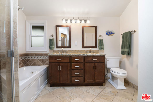 12954 Otsego Street, Sherman Oaks CA: https://media.crmls.org/mediaz/5df49998-2c76-4bb5-b249-2ccfd0a1df9d.jpg