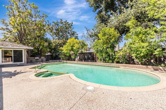 18931 Cyril Place, Saratoga CA: https://media.crmls.org/mediaz/5df558ea-1439-409d-9ae0-7d179bbf9bdc.jpg