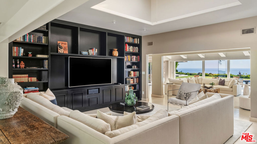 MLS #26638167 image #19
