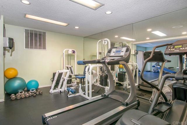 1885 Diamond Street, San Diego CA: https://media.crmls.org/mediaz/5df7d092-66df-452c-915f-497996637980.jpg