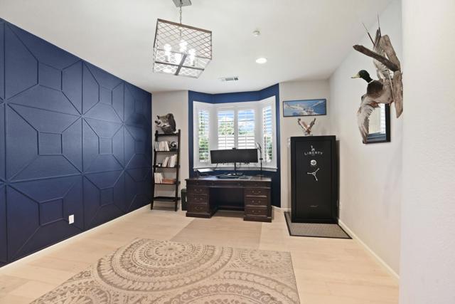 2264 Star Lilly Court, Brentwood CA: https://media.crmls.org/mediaz/5df95736-f8d8-48ed-8945-fb05bcacd4d8.jpg