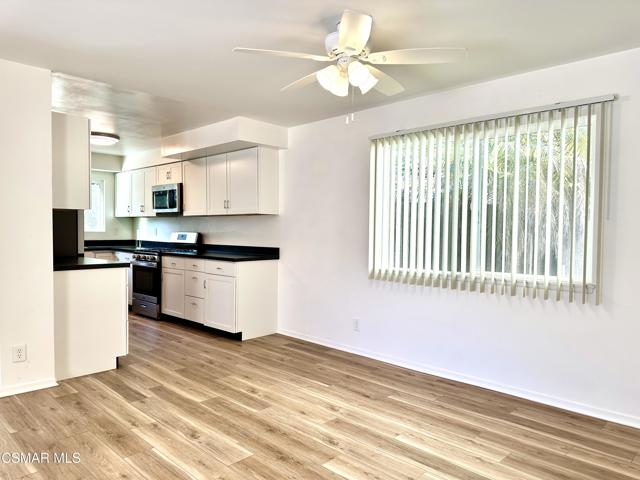 8123 Tiara Street, Ventura CA: https://media.crmls.org/mediaz/5df9a7e4-7566-4b89-a65f-51dc8f41f98e.jpg
