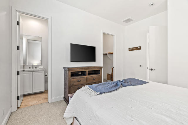 80030 Via Valerosa, La Quinta CA: https://media.crmls.org/mediaz/5dfa4b88-2d80-45d4-8ad3-360e03235d58.jpg