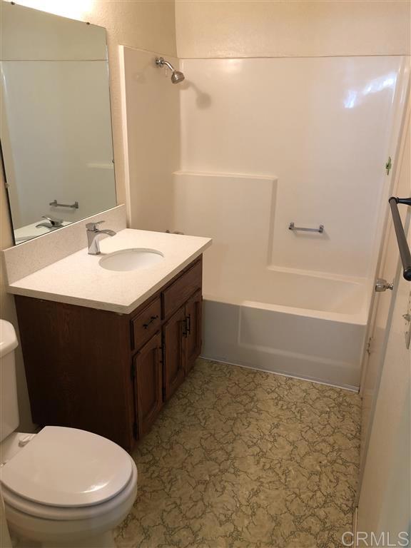 Detail Gallery Image 15 of 23 For 1341 S Juniper St #C,  Escondido,  CA 92025 - 2 Beds | 1/1 Baths