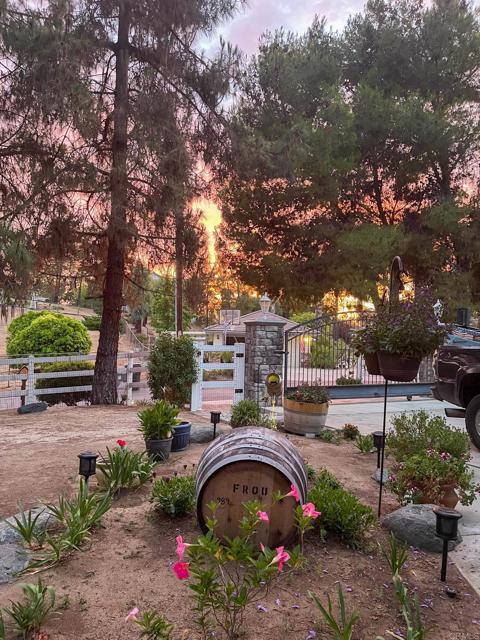 3048 Jason Road, Fallbrook CA: https://media.crmls.org/mediaz/5dfaa58c-4a09-4210-badf-7e8810cfaa1b.jpg