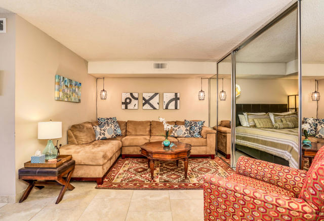 5225 E Waverly Drive, Palm Springs CA: https://media.crmls.org/mediaz/5dfad01a-efae-4b8c-acd1-8c1aa56e03a5.jpg