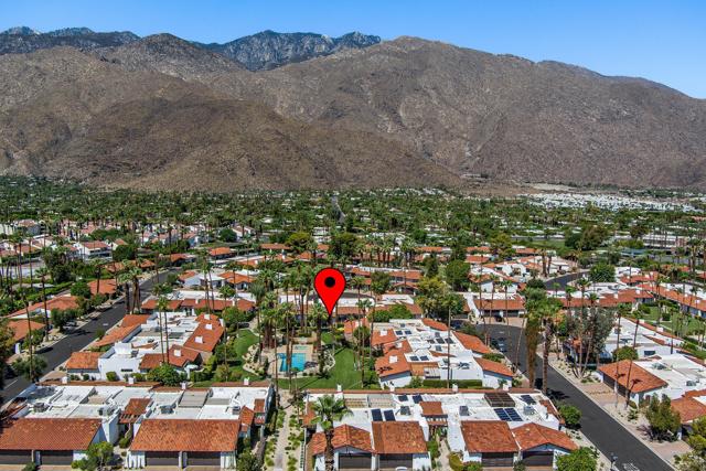 1344 Verano Drive, Palm Springs CA: https://media.crmls.org/mediaz/5dfb01a6-5a4f-4437-8ce8-10c1e57112e2.jpg