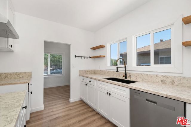 672 E 119th Street, Los Angeles CA: https://media.crmls.org/mediaz/5dfbef29-fe2c-4422-9127-80bb4721c5ac.jpg