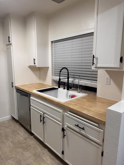 8574 Summerdale Road, San Diego CA: https://media.crmls.org/mediaz/5dfca377-d1df-4376-bd5b-2cc3c099fca3.jpg