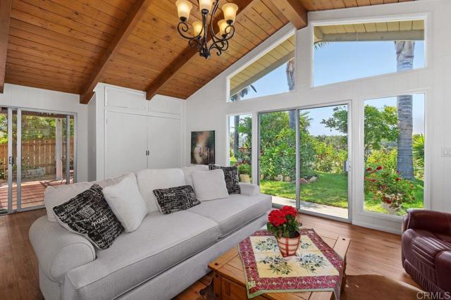 5448 Noah Way, San Diego CA: https://media.crmls.org/mediaz/5dfd15b2-84d2-4573-a271-29c0d5b80c09.jpg