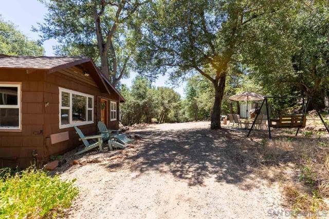 4470 Pine Ridge Avenue, Julian CA: https://media.crmls.org/mediaz/5dfd3fb2-5010-4e08-a1be-e0fcca5054ba.jpg