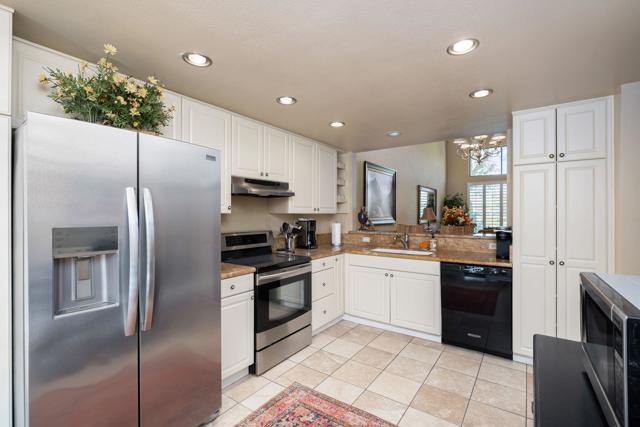 80601 Oak Tree, La Quinta CA: https://media.crmls.org/mediaz/5dfe43c1-fcd1-4c4a-bad6-7acaf983e08f.jpg