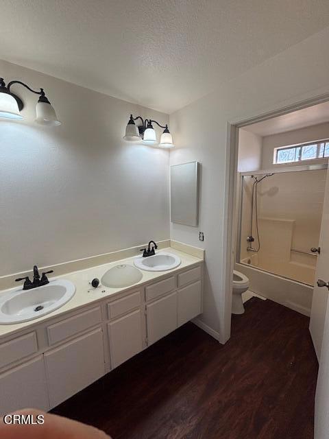 Detail Gallery Image 12 of 26 For 2041 Blackberry Cir, Oxnard,  CA 93036 - 2 Beds | 2 Baths