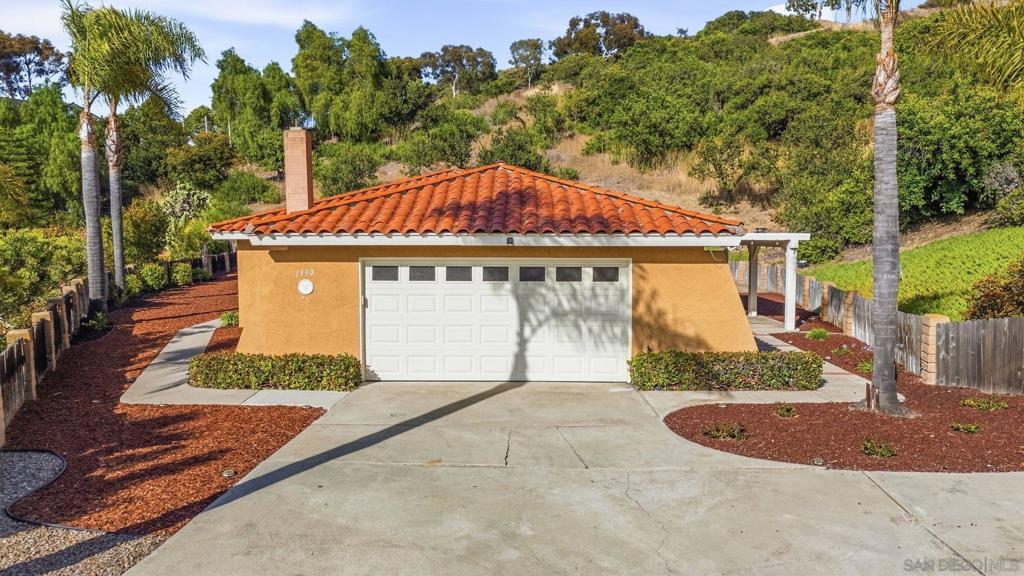 1330 Ridgeview Way