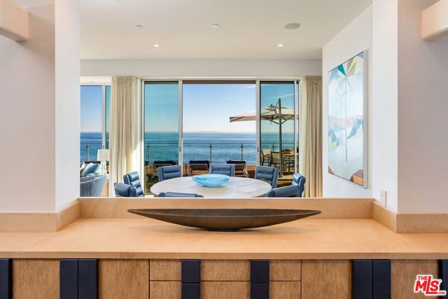 24380 Malibu Road, Malibu CA: https://media.crmls.org/mediaz/5e00b1d8-f2ce-443c-9533-a3d27906e299.jpg