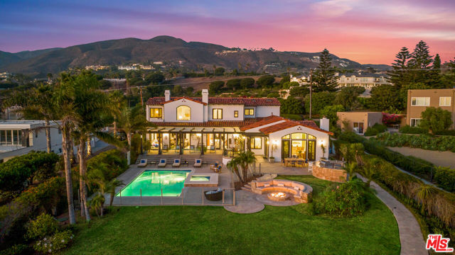 30532 MORNING VIEW Drive, Malibu CA: https://media.crmls.org/mediaz/5e00b51b-85b7-46ef-b8e3-883400c58685.jpg