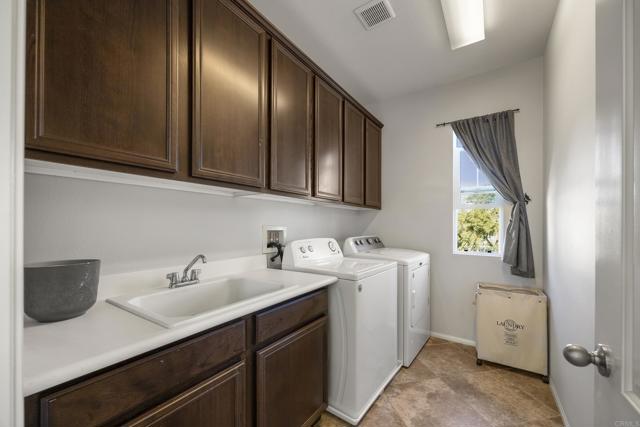 Detail Gallery Image 25 of 39 For 31938 Red Pine Way #93,  Temecula,  CA 92592 - 3 Beds | 2/1 Baths