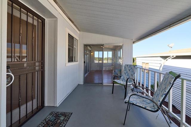 Detail Gallery Image 4 of 52 For 1195 La Moree Rd Spc 42,  San Marcos,  CA 92078 - 2 Beds | 2 Baths