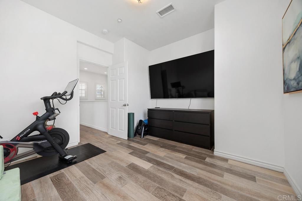 410 Pipes Lane - photo 17