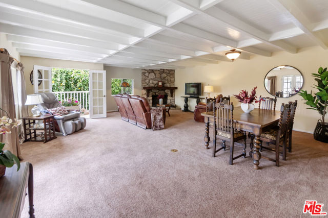 2916 Henrietta Avenue, La Crescenta CA: https://media.crmls.org/mediaz/5e034061-7789-4beb-bbe0-1d9c665658e9.jpg