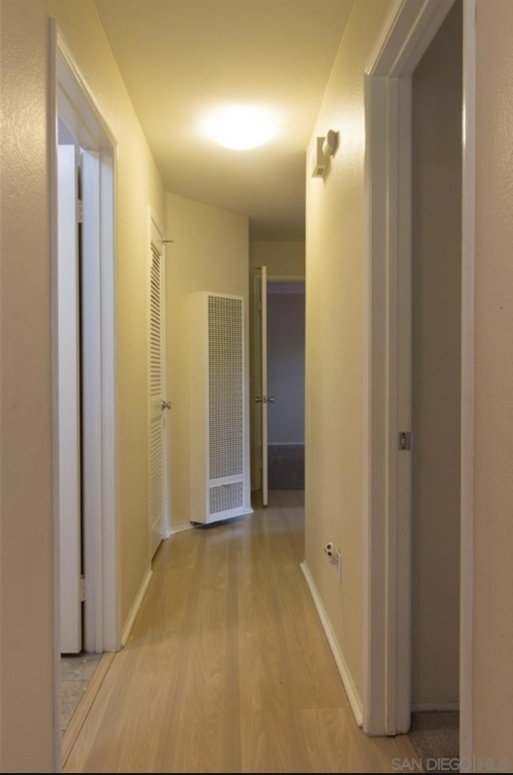 https://media.crmls.org/mediaz/5e054e61-1688-45ad-ac4e-50330136a035.jpg?preset=X-Large