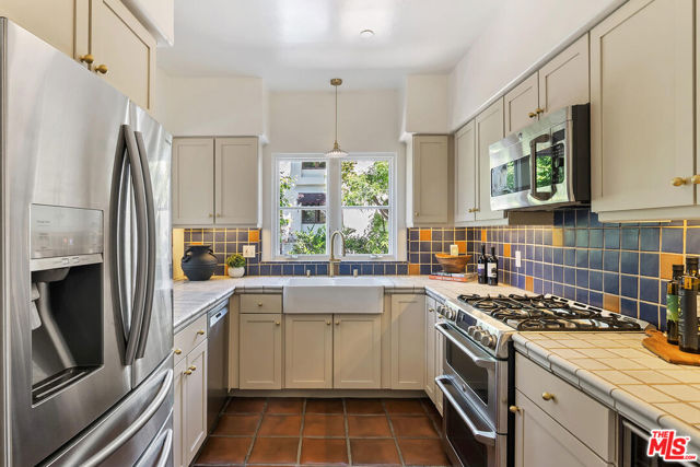 1414 N Harper Avenue, West Hollywood CA: https://media.crmls.org/mediaz/5e05687b-0b01-49e0-9930-c26d851bfc1a.jpg