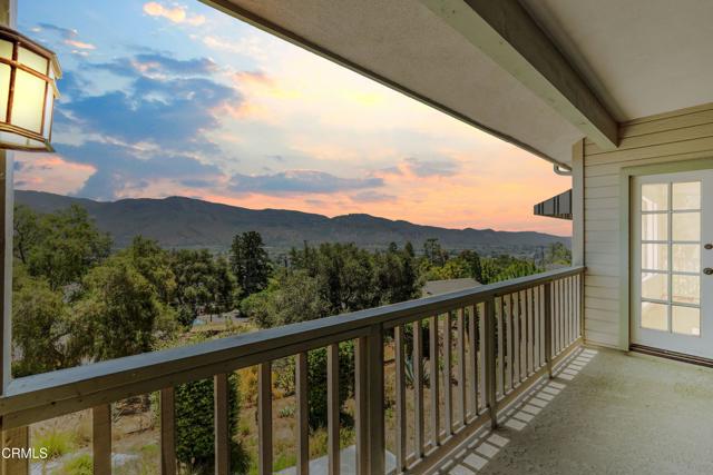 800 Manor Ridge Road, Santa Paula CA: https://media.crmls.org/mediaz/5e05b883-3880-458e-9fe2-5e9d0a6f5845.jpg