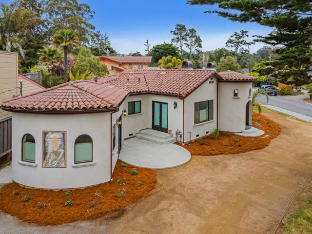 505 Cliff Drive, Aptos CA: https://media.crmls.org/mediaz/5e05cfa6-11fc-44a2-8a4f-5c4ce6b6bc16.jpg