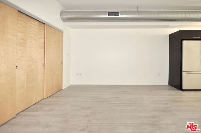 1111 S Grand Avenue, Los Angeles CA: https://media.crmls.org/mediaz/5e06ebac-d9a6-4010-bd40-3b4dca25d9a3.jpg