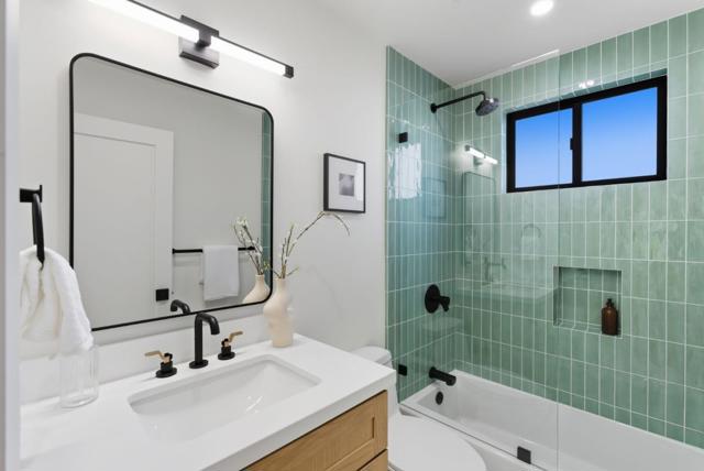 2766 Carolina Avenue, Redwood City CA: https://media.crmls.org/mediaz/5e0737d8-b7a6-4388-bde6-5f073b97d51d.jpg