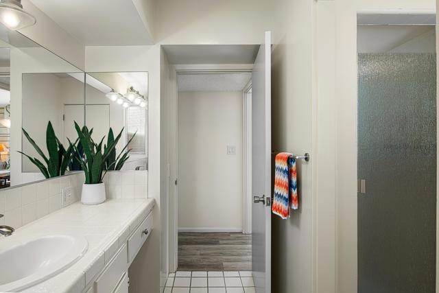 290 S San Jacinto Drive, Palm Springs CA: https://media.crmls.org/mediaz/5e07e460-25fc-4dac-badd-4f19b2613d13.jpg