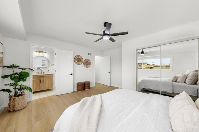 9015 Sovereign Rd, San Diego CA: https://media.crmls.org/mediaz/5e095c03-def4-478b-9e98-f07d88558c6d.jpg