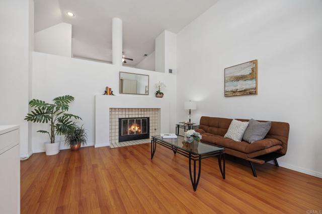 Detail Gallery Image 3 of 51 For 4353 Nobel Dr #65,  San Diego,  CA 92122 - 2 Beds | 2/1 Baths