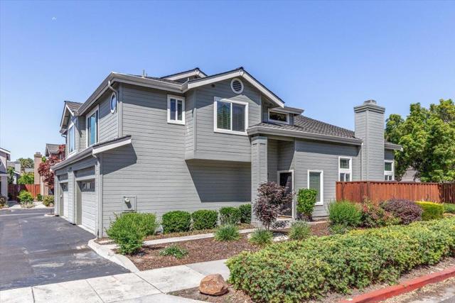 2952 Carrington Court, San Jose CA: https://media.crmls.org/mediaz/5e0aa143-bf4e-4f8b-8b7d-72f050e5ed2b.jpg