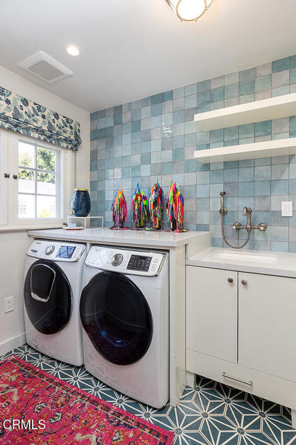 Detail Gallery Image 22 of 72 For 1230 Hillside Rd, Pasadena,  CA 91105 - 8 Beds | 6/3 Baths