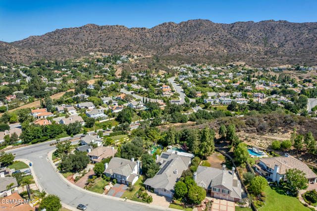 4953 Kilburn Court, Oak Park CA: https://media.crmls.org/mediaz/5e0c5f54-adfd-4acc-acfb-f428c10d6f45.jpg