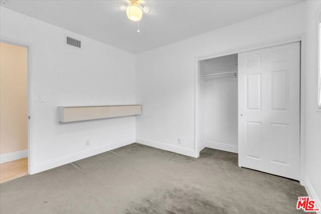 23264 Calvert Street, Woodland Hills CA: https://media.crmls.org/mediaz/5e0d176c-32eb-4118-9064-583612f8379a.jpg