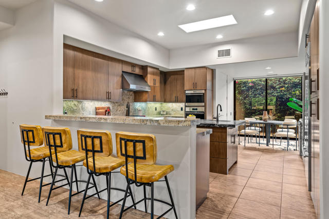 79200 Jack Rabbit Trail, La Quinta CA: https://media.crmls.org/mediaz/5e0d56bd-e7fe-4a5e-8b8f-00cb7b04ecdb.jpg