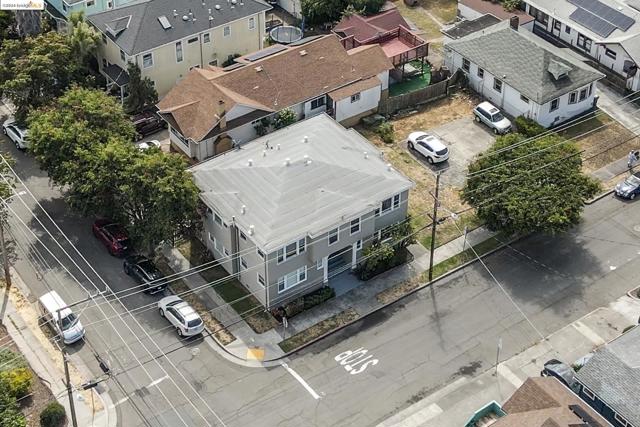 Image 41 of 46 For 707 Aileen St