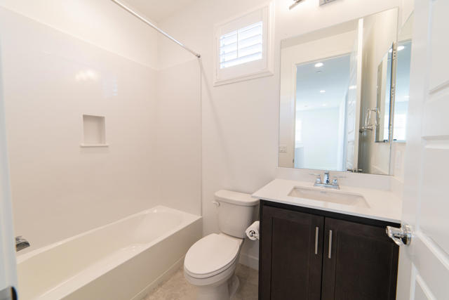73500 Henri Drive, Palm Desert, CA 92211