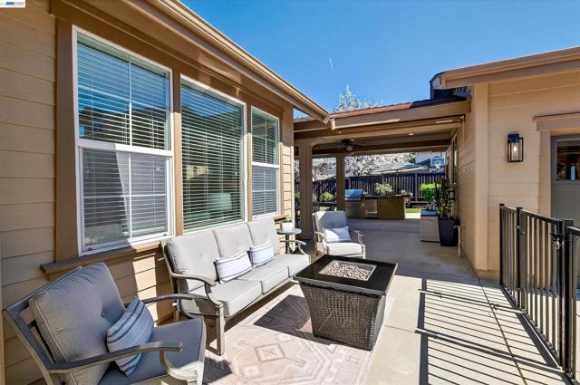 Image 34 of 45 For 5564 Stockton Loop