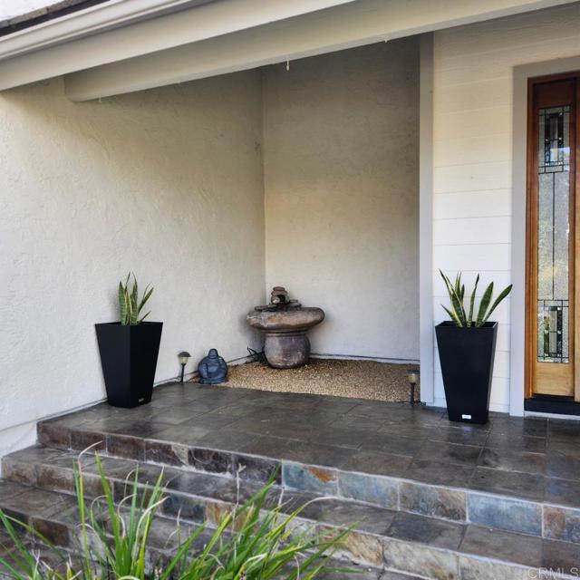 Detail Gallery Image 14 of 56 For 2124 Pintoresco Court, Carlsbad,  CA 92009 - 4 Beds | 3 Baths