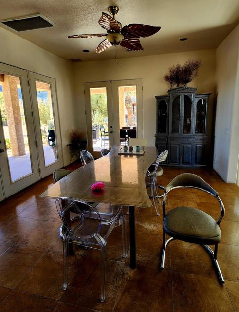 3569 Calmada Road, Pioneertown CA: https://media.crmls.org/mediaz/5e0f96ab-1563-4c23-b8d2-230b7c037371.jpg