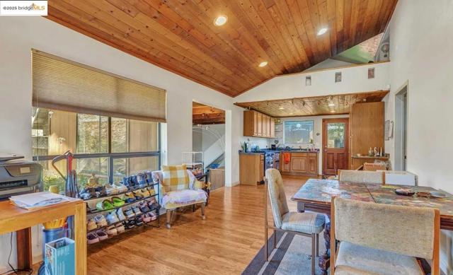 3120 E Vichy Ave., Napa CA: https://media.crmls.org/mediaz/5e0fe1c1-7144-4661-967a-87c040d2b549.jpg
