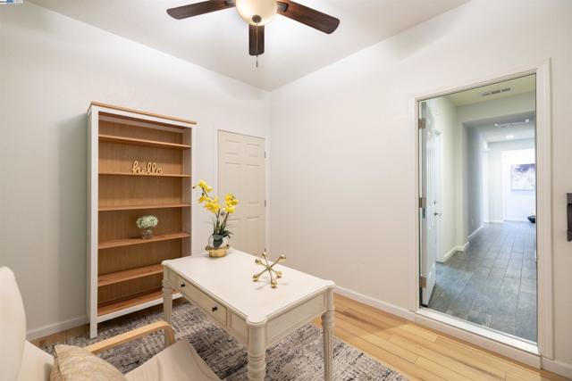 917 Talaria Ct, Oakley CA: https://media.crmls.org/mediaz/5e100baa-1b90-4e4e-8cda-db5ca1cf42ba.jpg