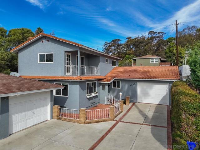 2634 38 Juan St, San Diego CA: https://media.crmls.org/mediaz/5e10c935-21b2-42e6-b25a-fc0cfcbcd084.jpg